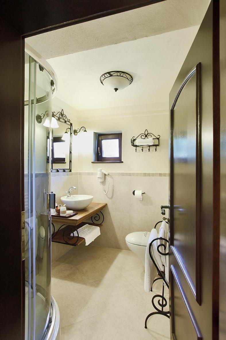Hotel Turnul Moieciu de Jos Δωμάτιο φωτογραφία